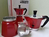 Гейзерная кофеварка Bialetti Moka Express red 3 порции красная СЛ