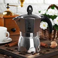 Гейзерная кофеварка  Bialetti "Dama" 3 порции (120 мл.) 2152